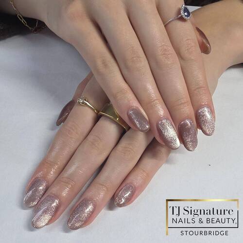 ✨ New In – Cat Eye Collection 💫 The depth, the shimmer, the glow… even more stunning in person. Photos just don’t do it justice ✨