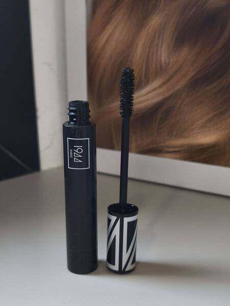 Le mascara volume Intense - NOIR