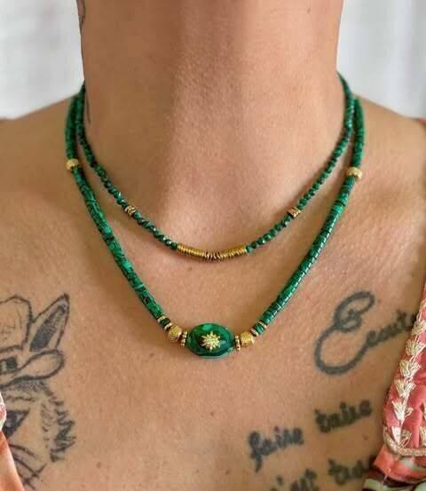Duo Colliers en acier pierres naturelles malachite avec soleil 