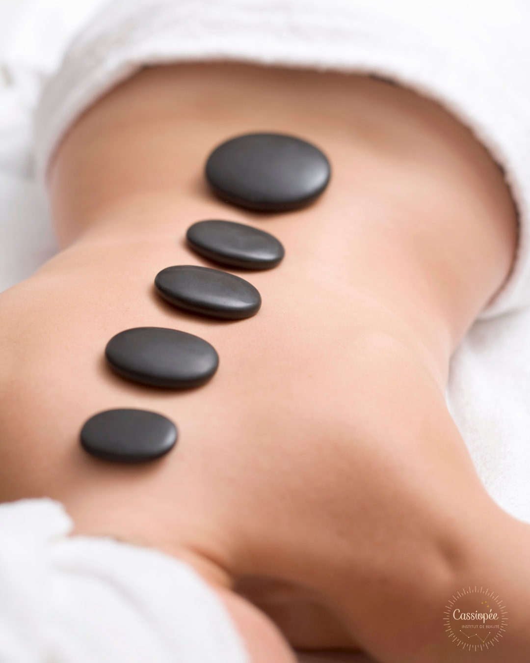 MASSAGE PIERRES CHAUDES 1h20