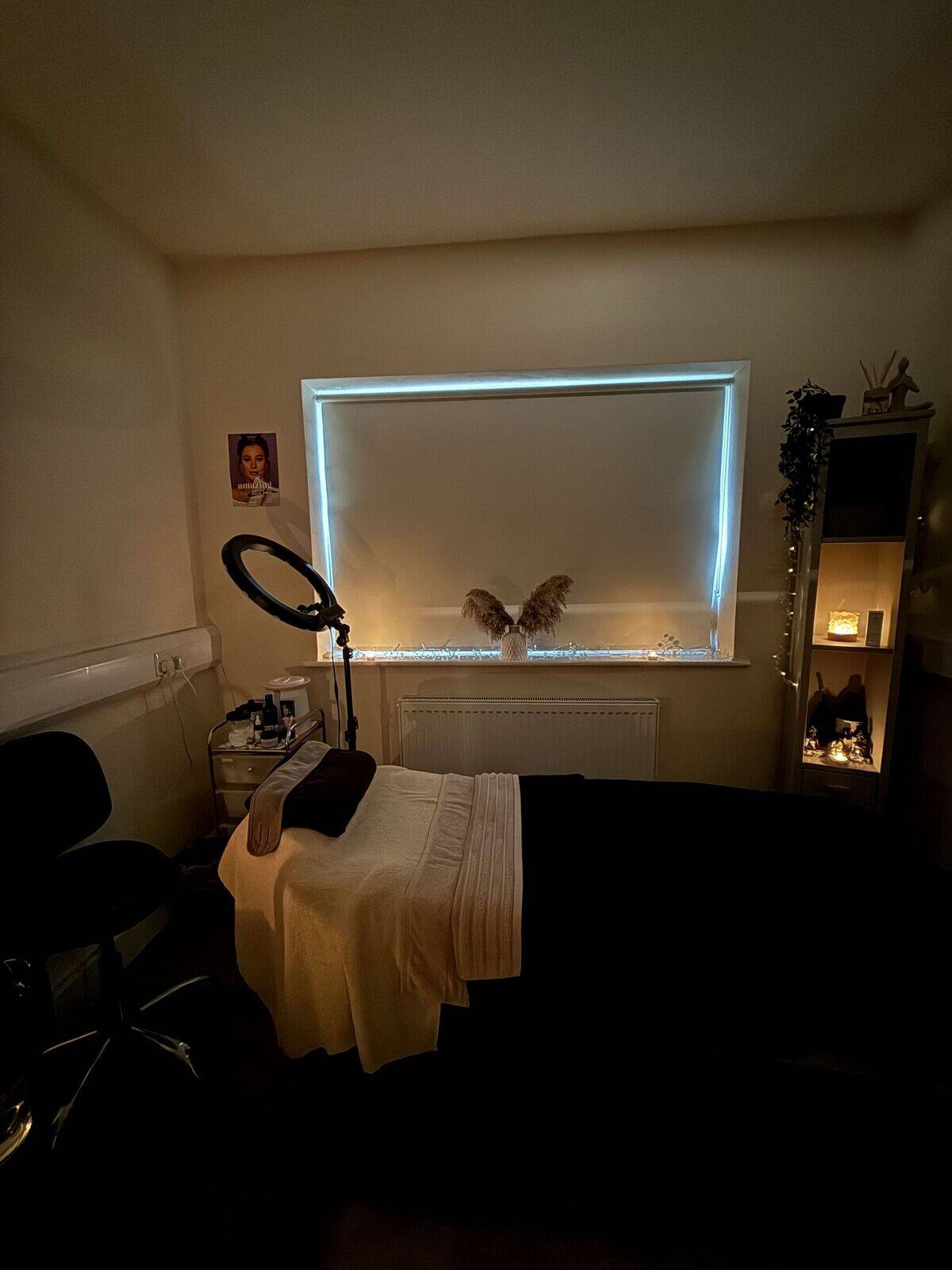 RELAX ROOM
