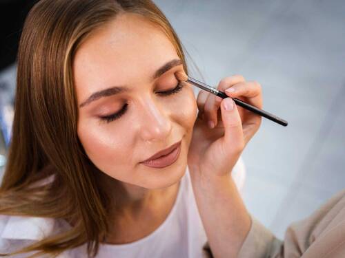Strahlendes Make-up für jeden Anlass