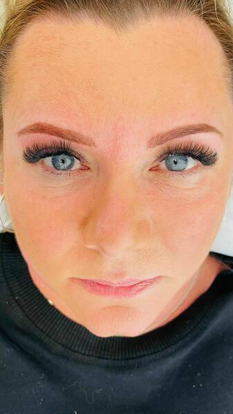 Volume Lashes
