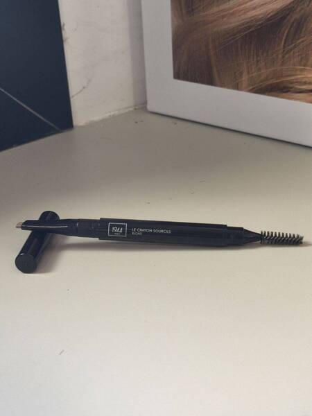 Le crayon sourcils Blond