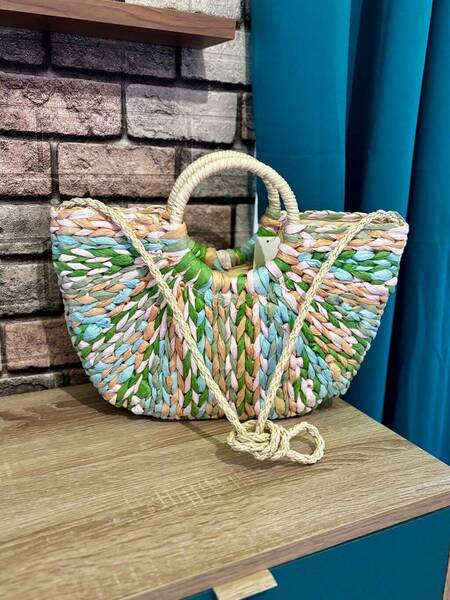 Sac raphia demi-lune multicolore