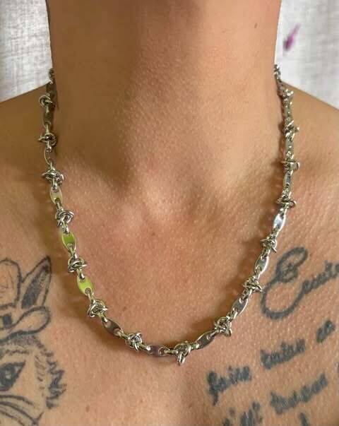 Collier en acier liens avec nœud
