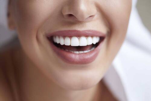 Zahnbleaching für ein atemberaubendes Lächeln 
