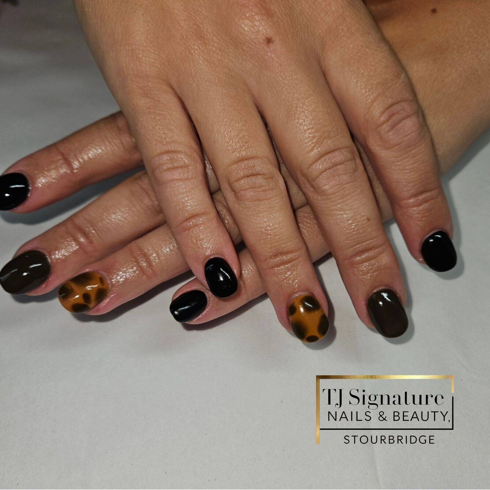 🐆✨ Tortoiseshell accents with a glossy finish – chic, stylish and perfect for autumn!