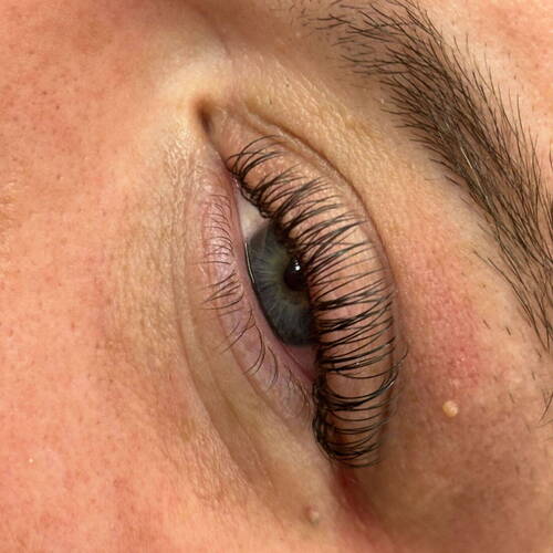 Classic lashes