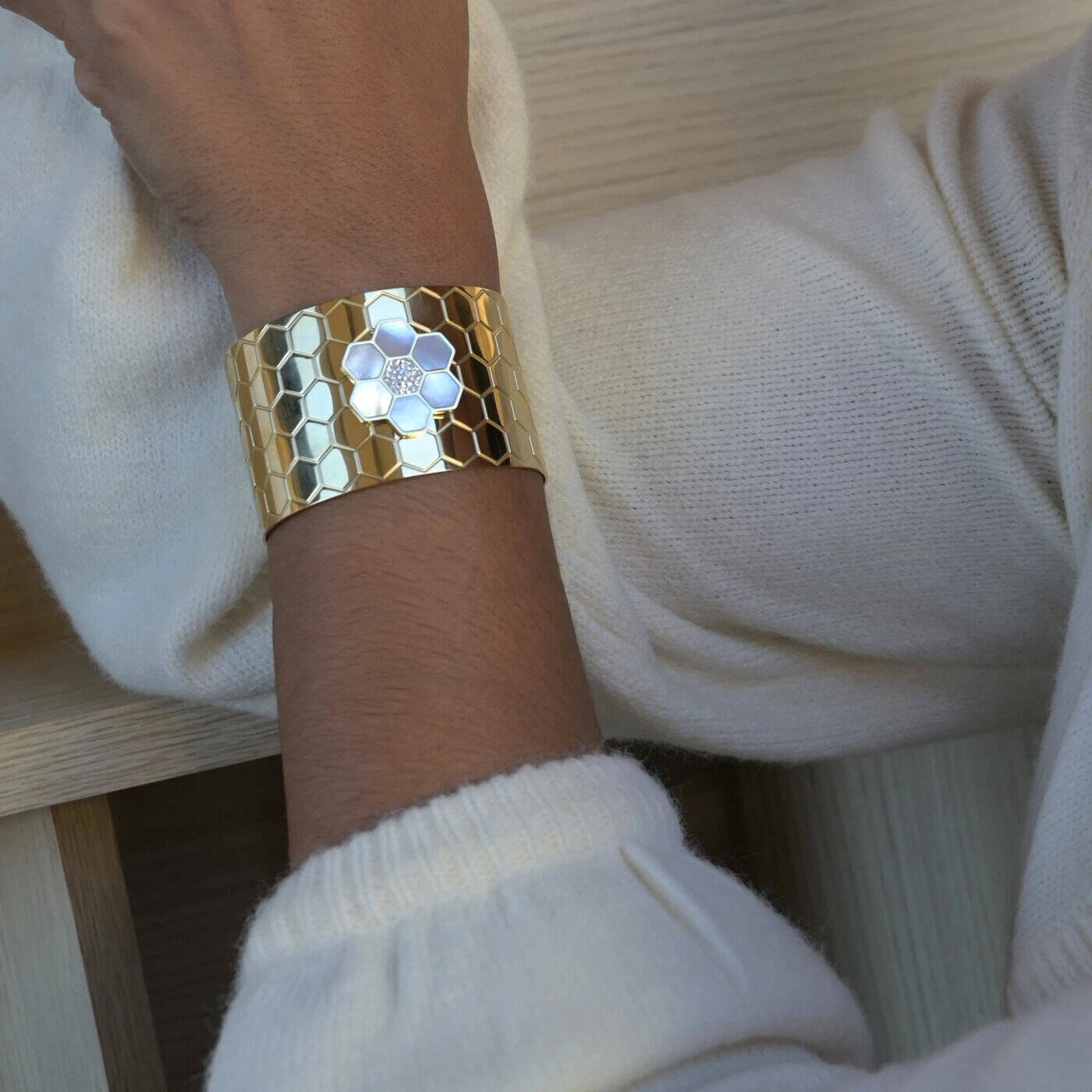 Bracelet rigide acier with fleur 