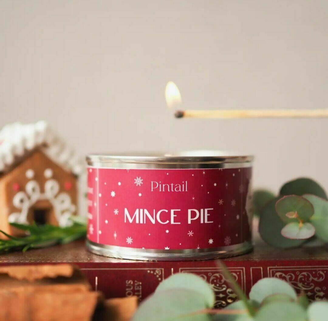 Mince pie tinned candle
