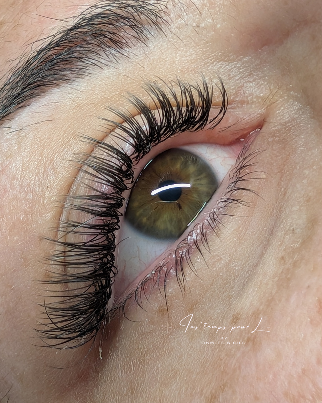 Cils à cils
