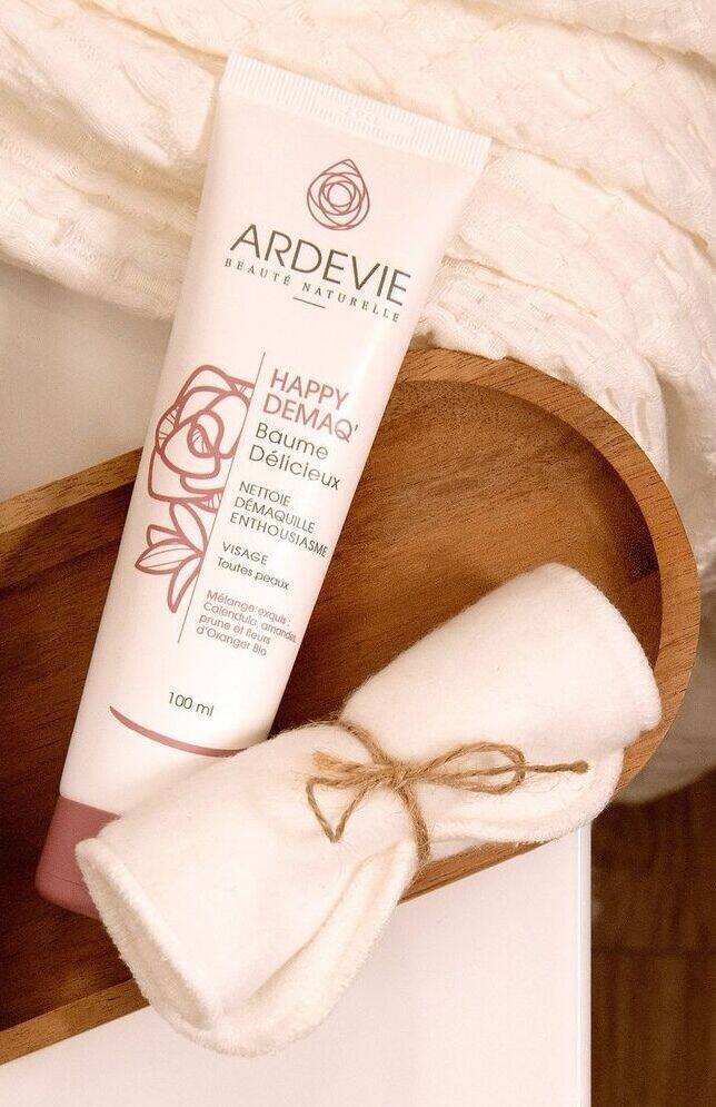 Baume délicieux démaquillant + Gant toudoux offert