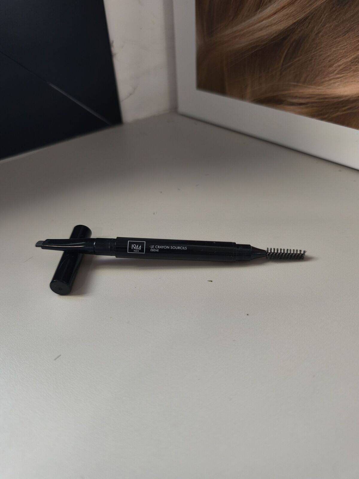 Le crayon sourcils Ebène