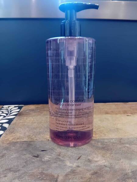 Shu Uemura Delicate Comfort Deep Cleanser - Shampoo