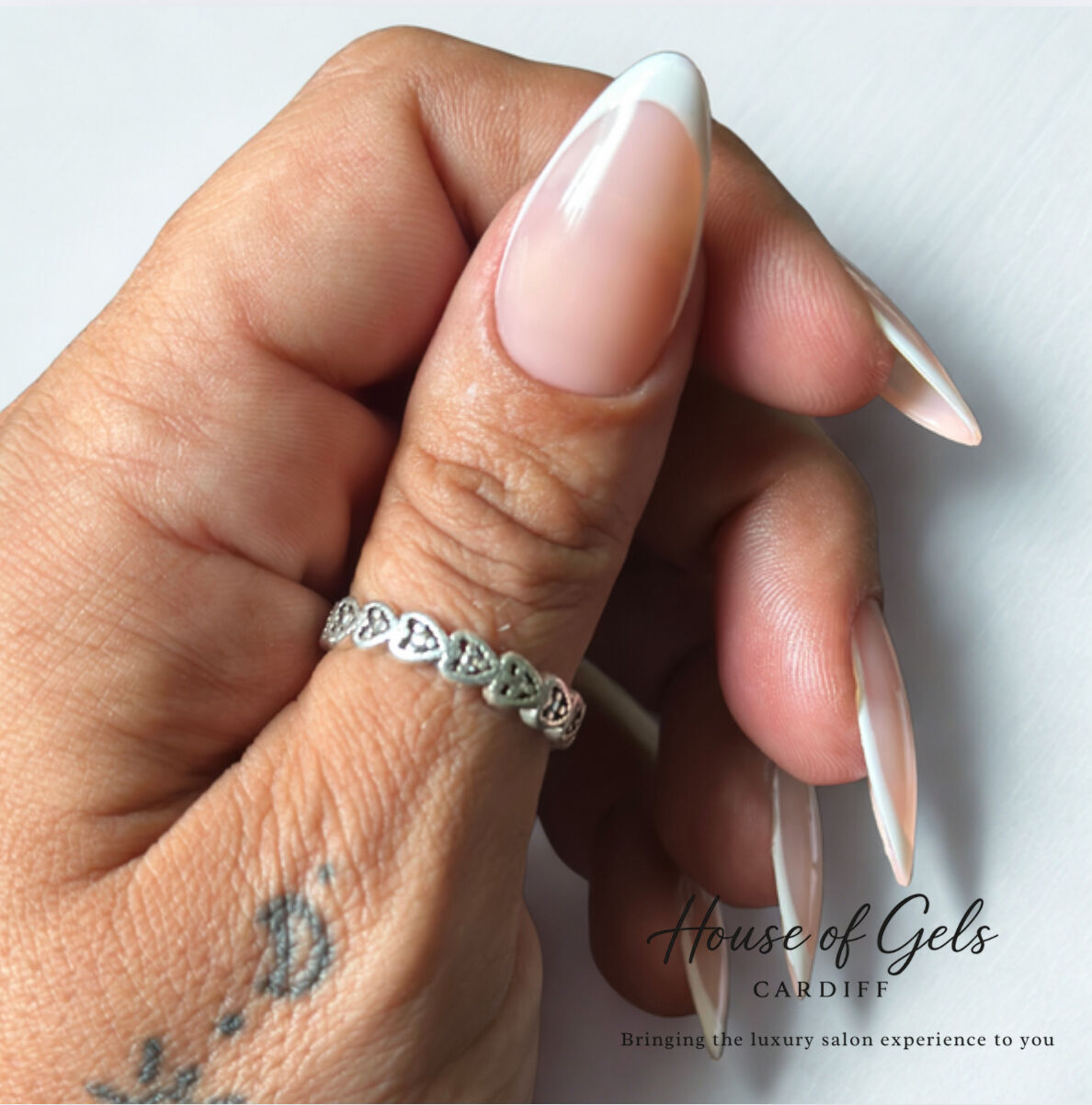 French Almond ✌🏼