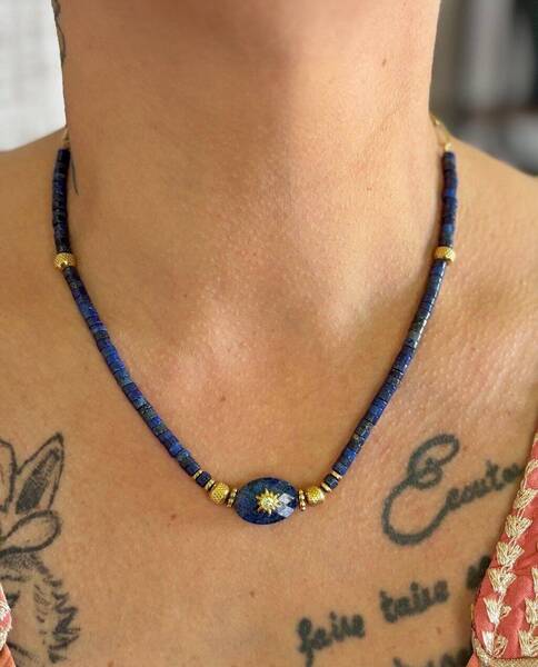 Collier en acier pierres naturelles lapis lazuli avec soleil 