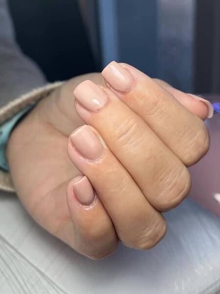Remplissage ongle en gel
