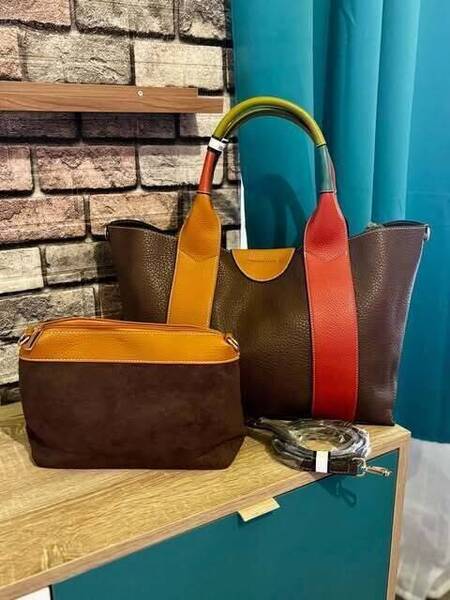 Sac bandoulière avec bretelles de couleur